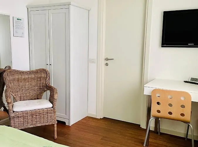 Hotel Via Padova 165 Milano